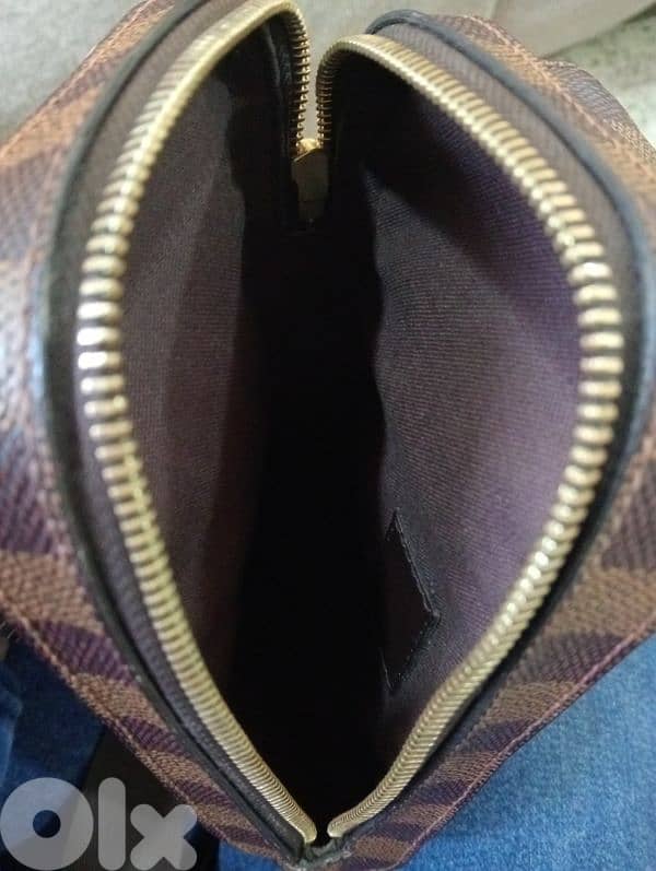 Louis Vuitton sling bag ( Rare ) 1