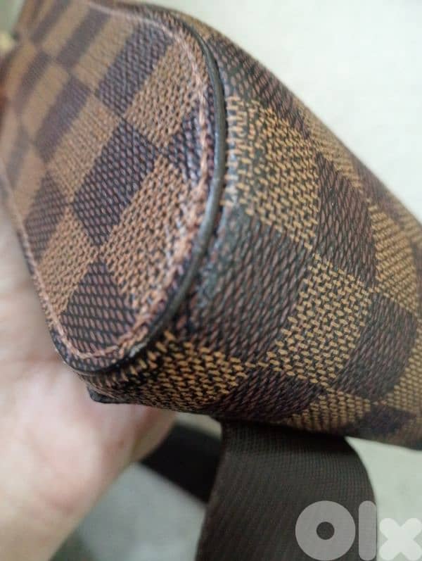 Louis Vuitton sling bag ( Rare ) 3