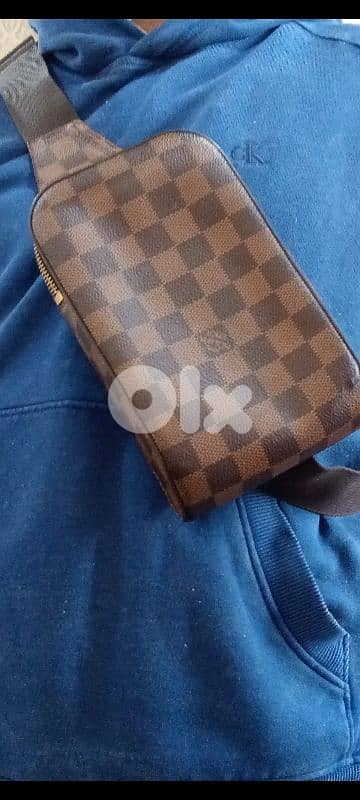 Louis Vuitton sling bag ( Rare ) 5