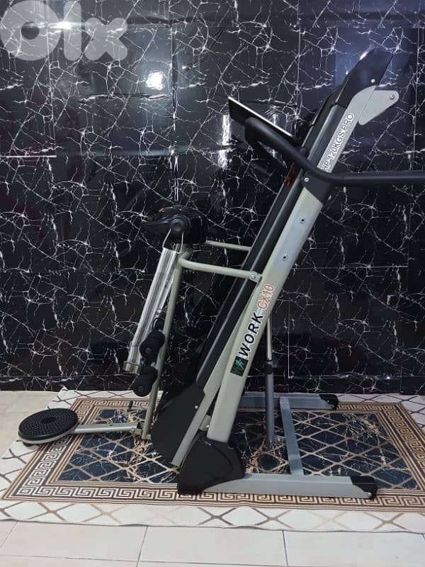 very good quality treadmill 2,5hp automatic inclinen 6