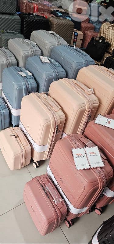 set 4 travel bags luggage suitcases polycarbonate unbreakable