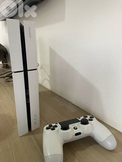 Playstation 4 (software 11.00 with jailbreak unlimited games)