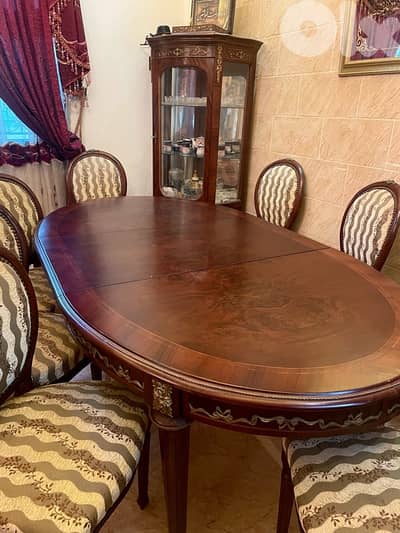 Classic vintage dining room