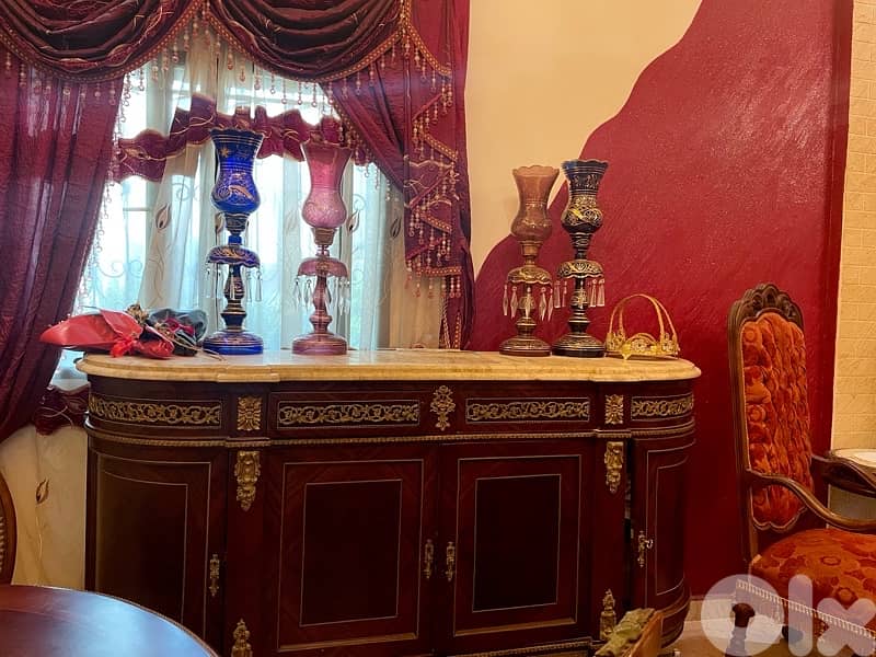 Classic vintage full salon 10