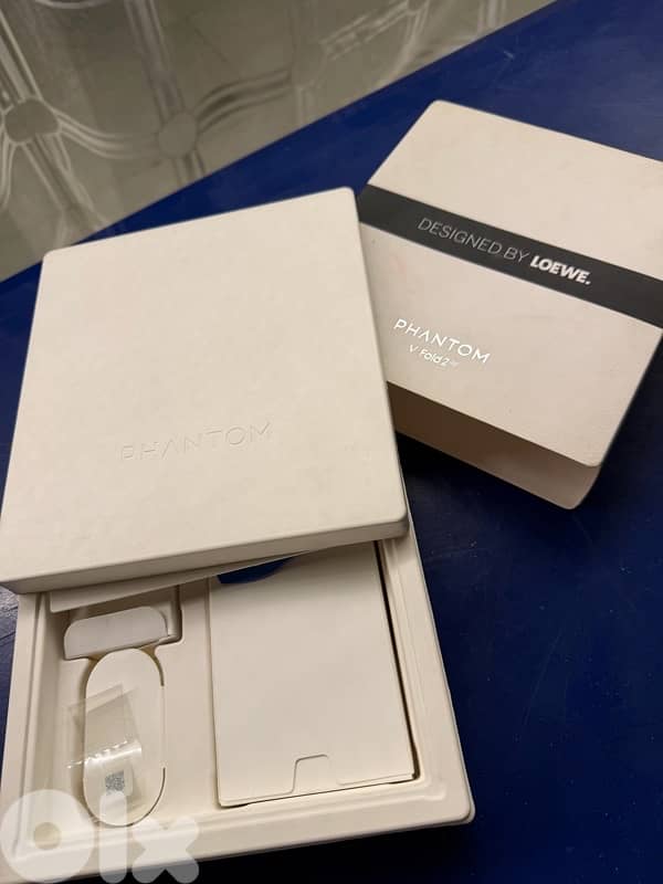 tecno phantom v fold 2 3