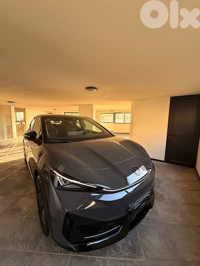 Volkswagen ID UNYX Pro 2025