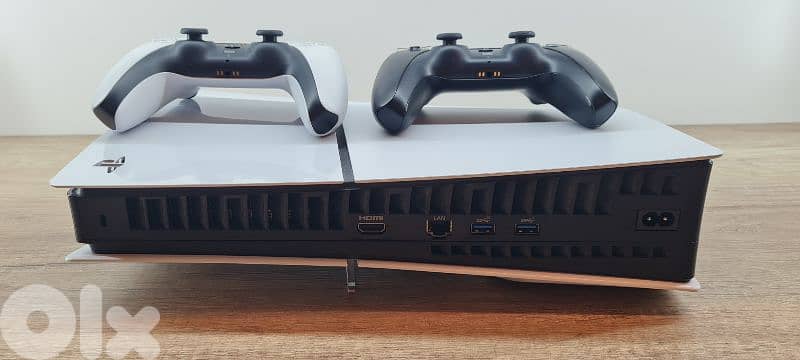 ps5 Slim 1TB with 2 controllers 1