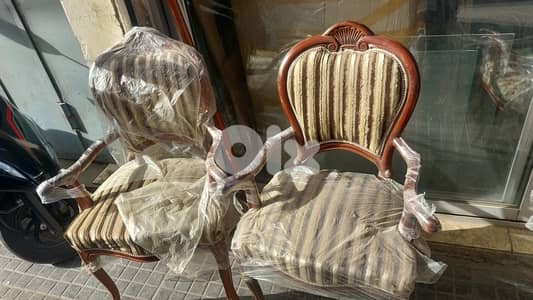 فوتاي كنب عدد ٢ خشب جوز شغل ناعم روعة خارقين النضافة