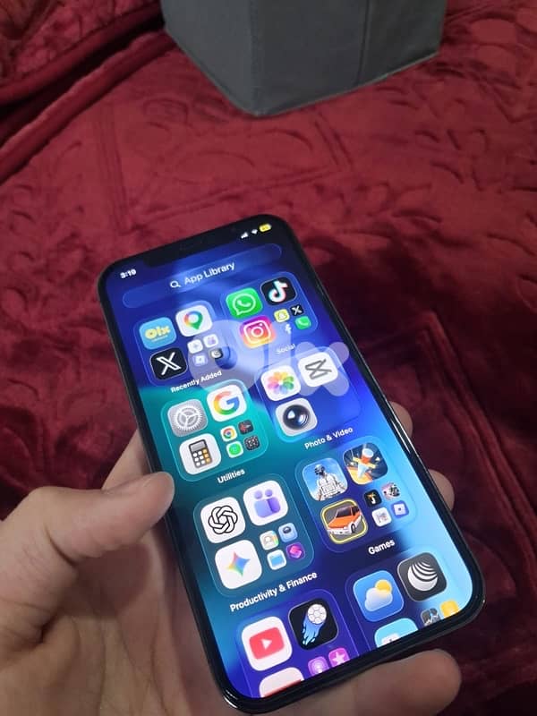 iphon 12 pro 8