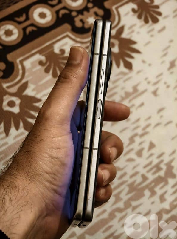 Tecno Phantom V Fold ( 512 Gb / 12 Ram ) 4