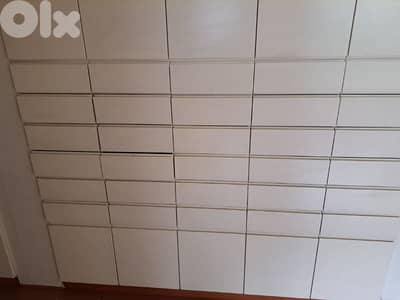 جوارير عدد 30 + خزن عدد 15 تقريبا