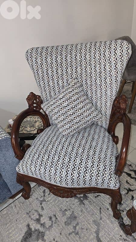 living room chairs 1