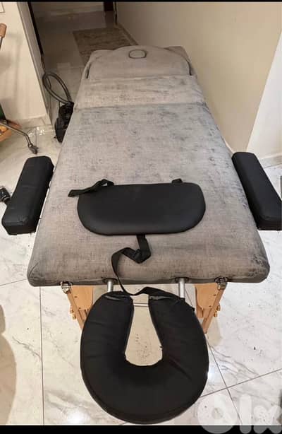 massage table