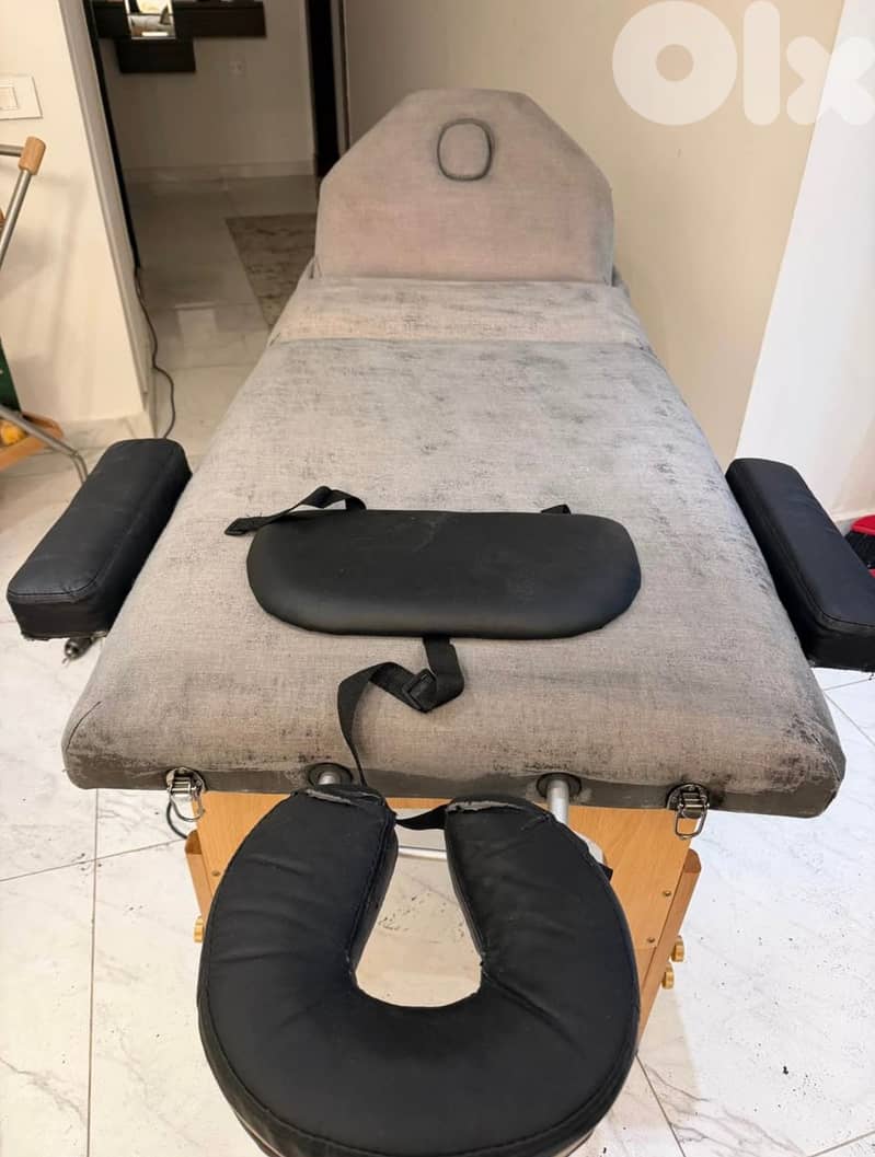 massage table 3