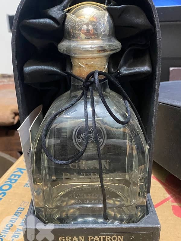 antique rare Bottle 1