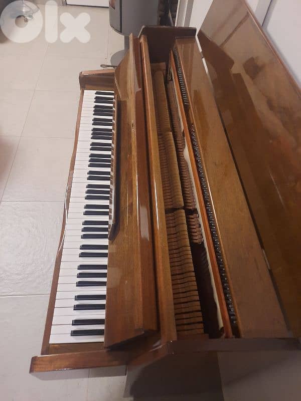 Vintage Piano 1