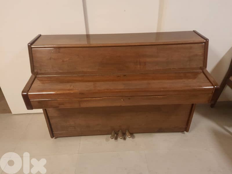 Vintage Piano 6