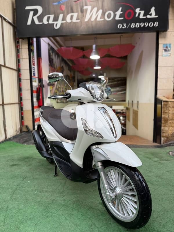 piaggio Beverly 300 cc hot deal 1750$ 1