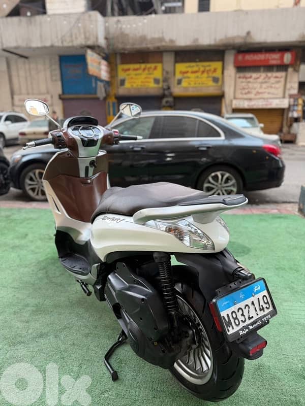 piaggio Beverly 300 cc hot deal 1750$ 4