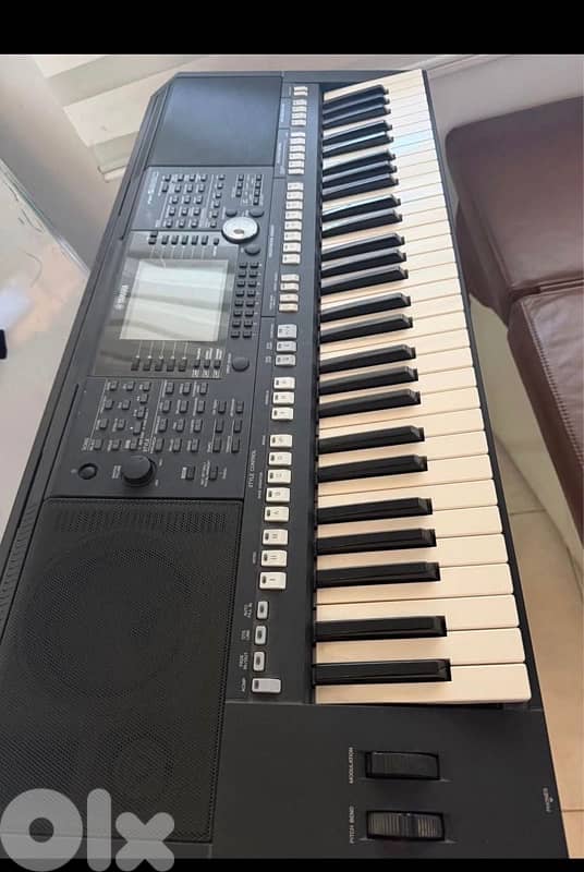 YAMAHA KEYBOARD 2