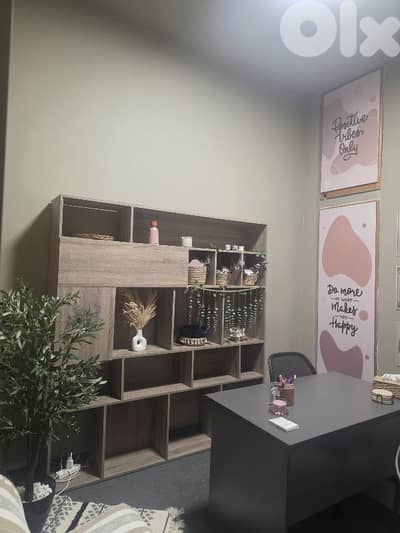 office fully Furnished for rent in jdeideh مكتب للايجار في جديده