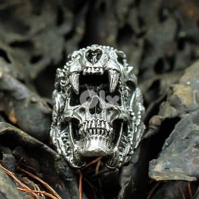 Skull ring for men , biker ring