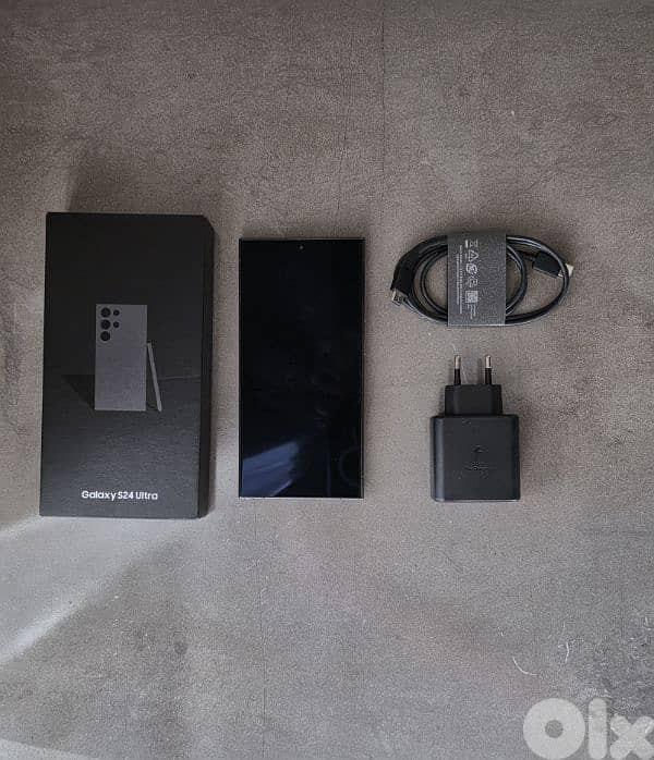 S24 Ultra 256GB Zero Scratch 6