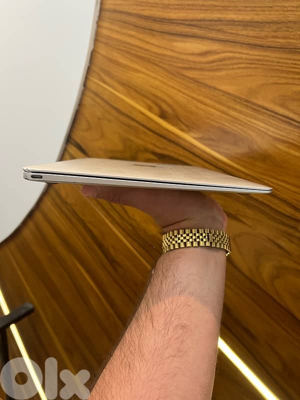 MacBook Laptop Type C 1