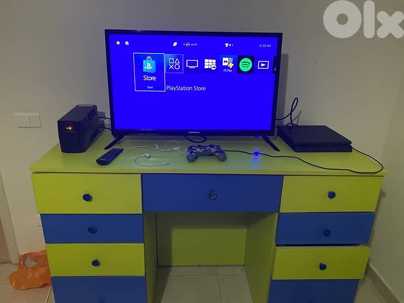 ps4+tv+ups+controller for 180$ 2