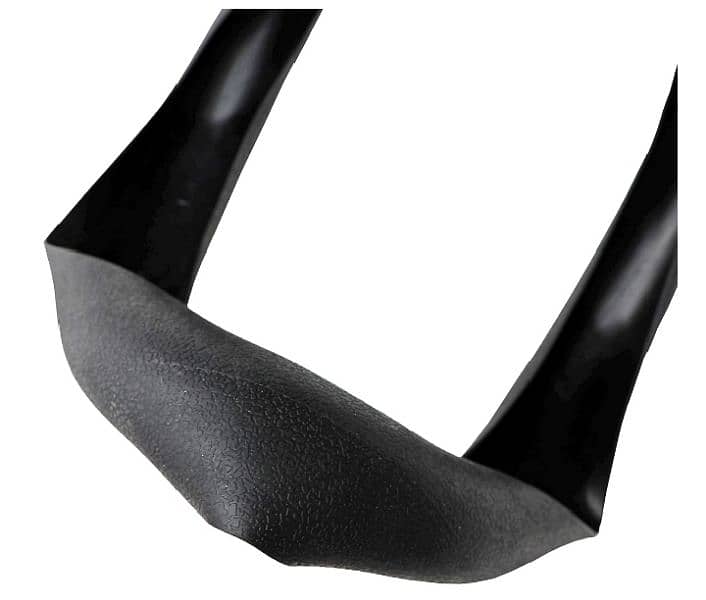 Universal Anti-slip Silicone Car Steering Wheel Protective Cover 1
