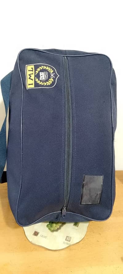 Hand Medium Size Travel Bag