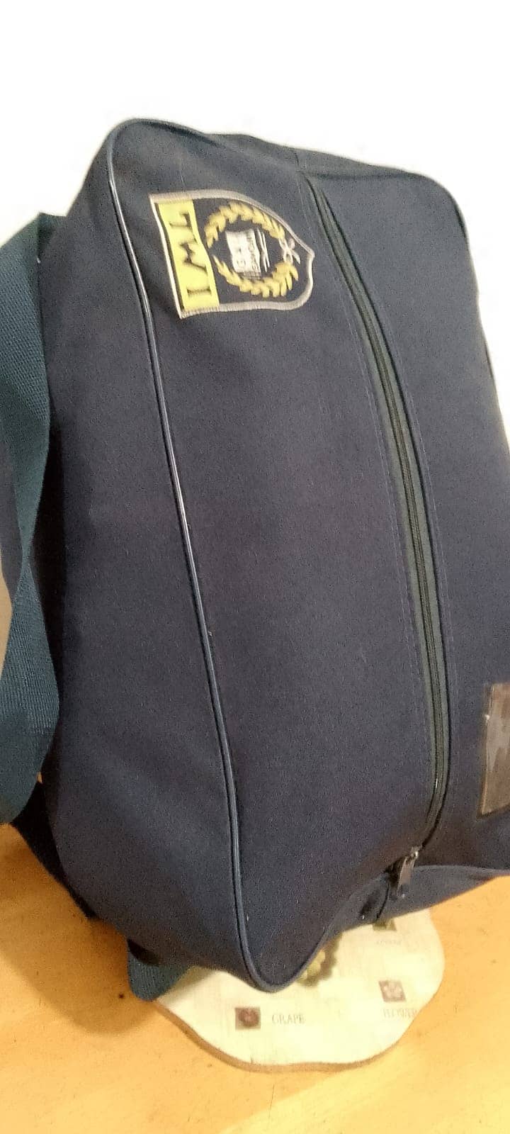 Hand Medium Size Travel Bag 1