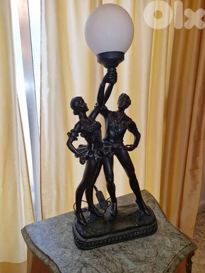 Statue et lampadaire resin