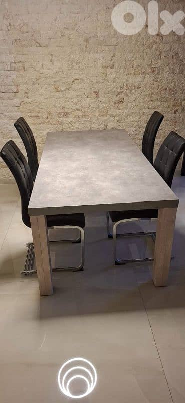 Dining Table with 4 chairs 1
