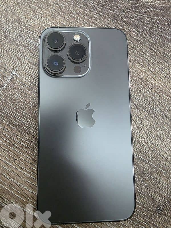 iphone 13 pro + apple watch series 6 44mm 3