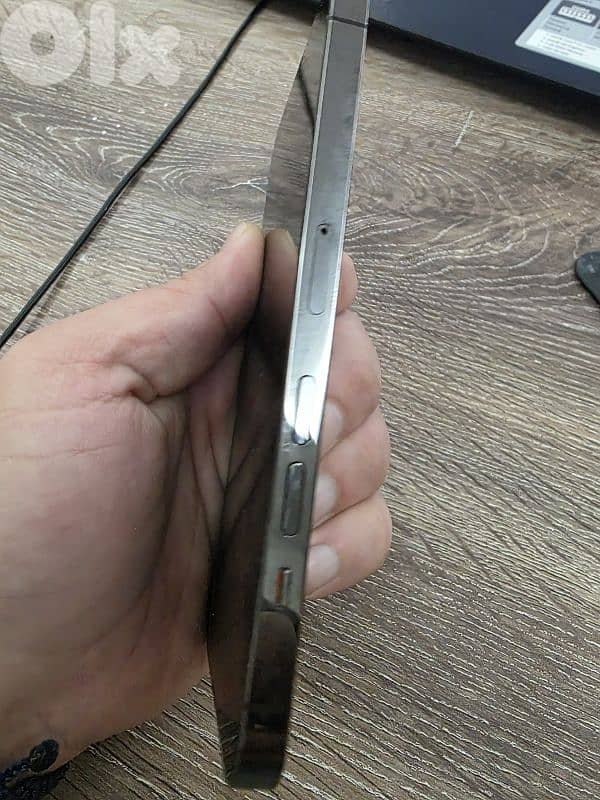 iphone 13 pro + apple watch series 6 44mm 5