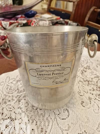 vintage decorative items