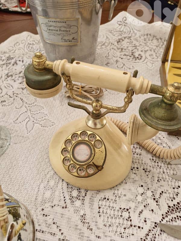 vintage decorative items 16