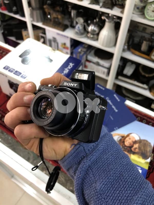 Vintage Sony Cyber-Shot Camera 1