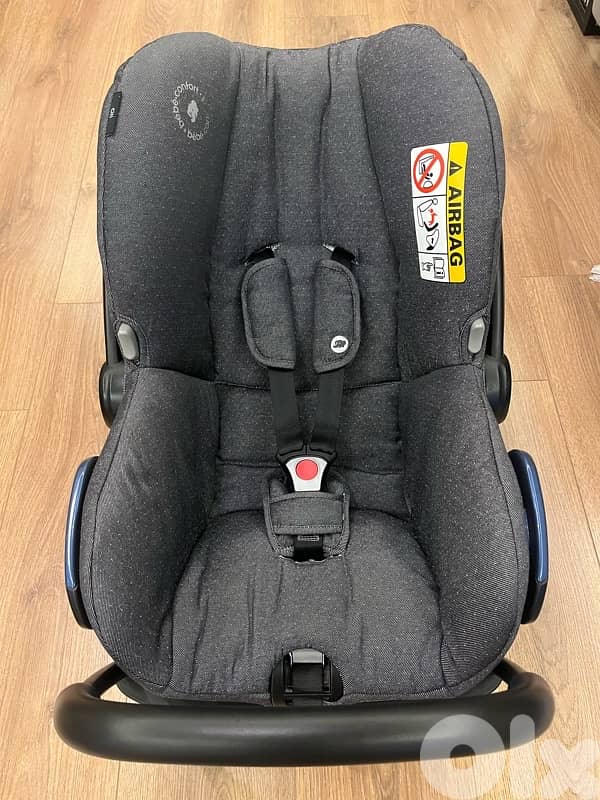 Bébé Comfort - Car Seat 1