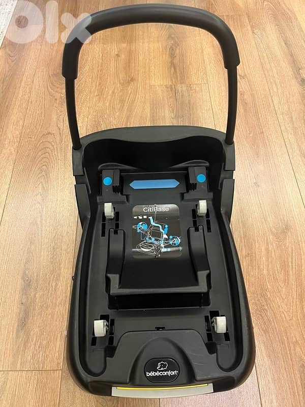 Bébé Comfort - Car Seat 2