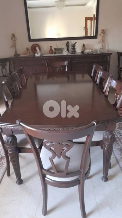 غرفة سفرة كلاسيك فخمة وكاملة للبيع