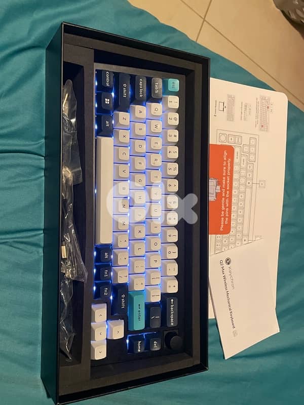 Barely used Keychron Q2 max wireless keyboard 1