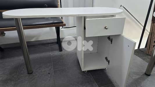table for manicure