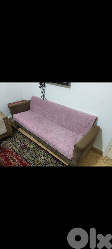 صوفا بتفتح تخت و طاولة