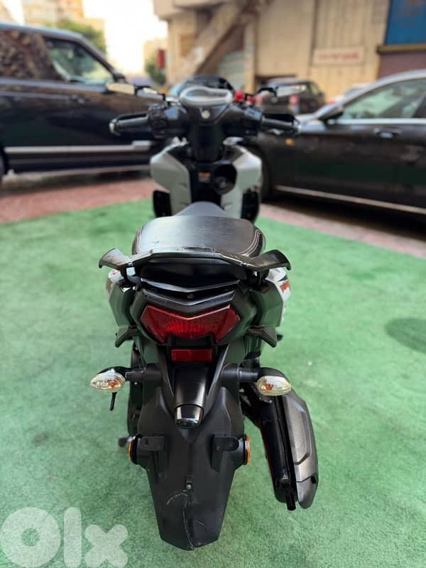 1000$ Yamaha ray zr 125 cc 2