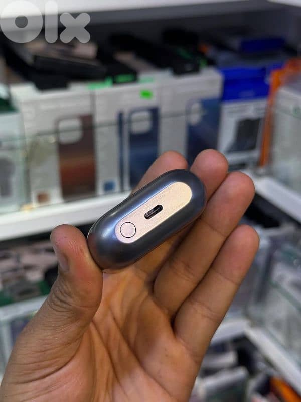 Samsung Galaxy Buds 3 Pro With Cover 2