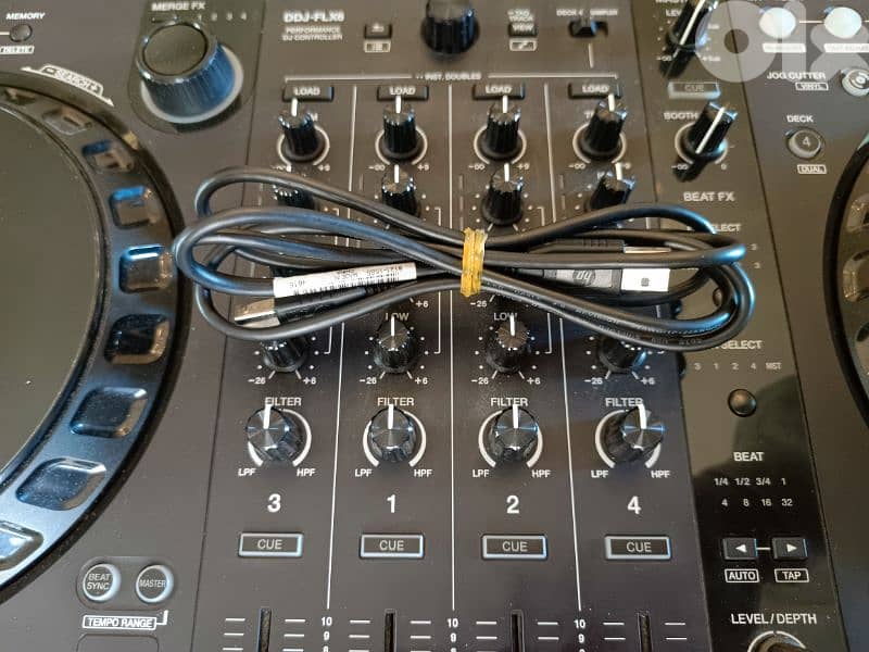 Pioneer DJ DDJ-FLX6 5