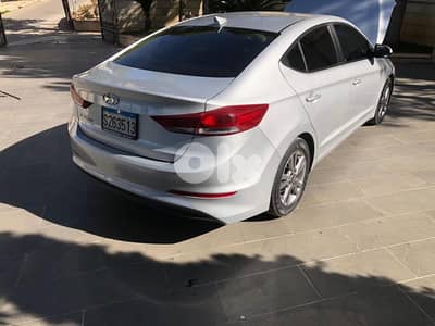Hyundai Elantra 2018