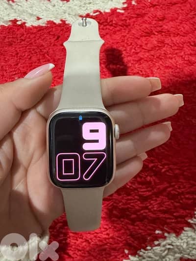 Apple Watch series 8 41mm excellent condition